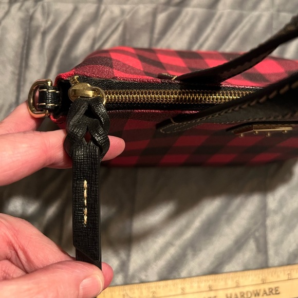 Dooney & Bourke Ruby Crossbody. NWOT. - Picture 4 of 6